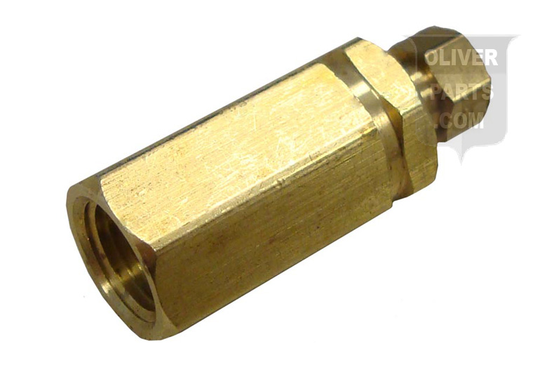 Brass Oil Gauge Fitting. For Gauges with out removable fitting. 1/8 pipe thread to 1/8 tube.