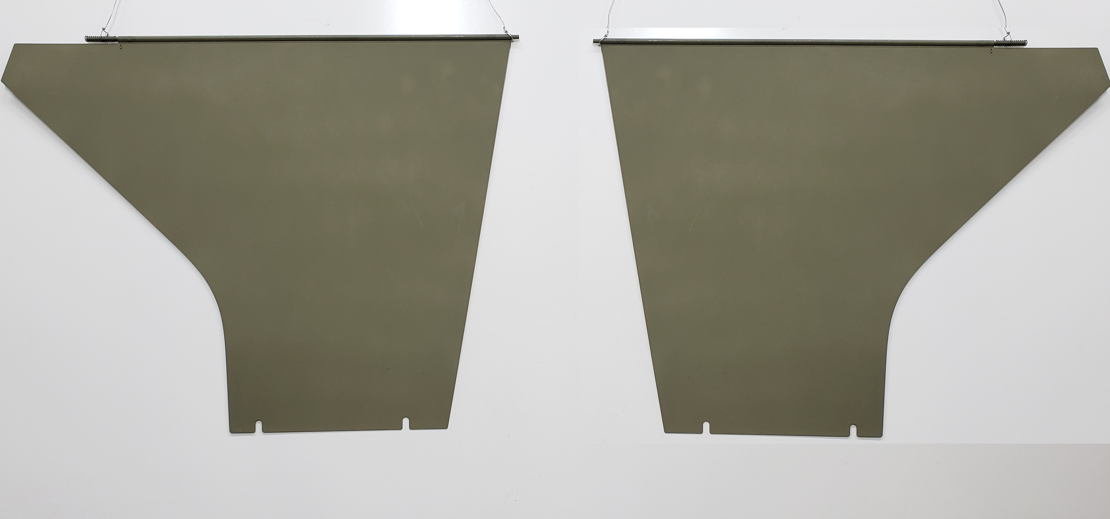 PAIR REAR SIDE PANELS -SMOOTH FOR 880-