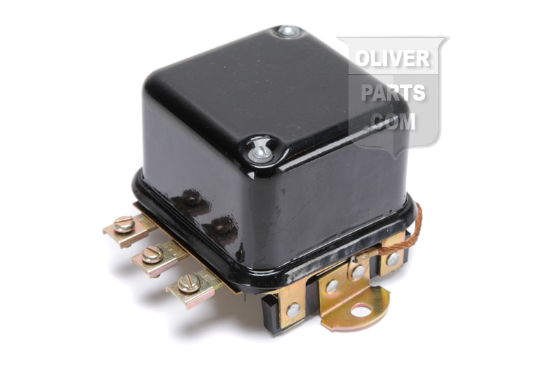 12v Voltage regulator. Fits Oliver 550 SN: 117379 & up. 770 & 880 (both up to SN: 156836 & w/ generator 1100419): 1600, 1800 & 1900 (all up to SN 147568)